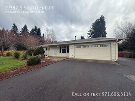 19397 South End Rd in Oregon City, OR - Building Photo