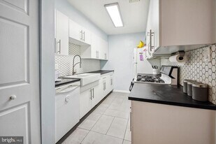 21 Silverwood Cir in Annapolis, MD - Building Photo