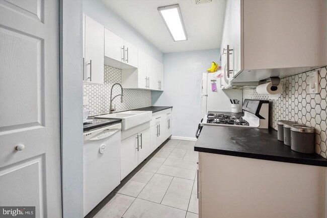 21 Silverwood Cir in Annapolis, MD - Building Photo - Building Photo