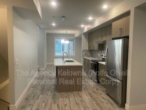 1308 Rutland Rd N in Kelowna, BC - Building Photo - Building Photo