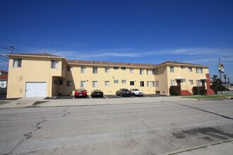 5925 Crenshaw Blvd in Los Angeles, CA - Building Photo - Building Photo