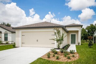 8503 Silverbell Loop in Brooksville, FL - Building Photo