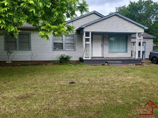 property at 2208 NW 19th St