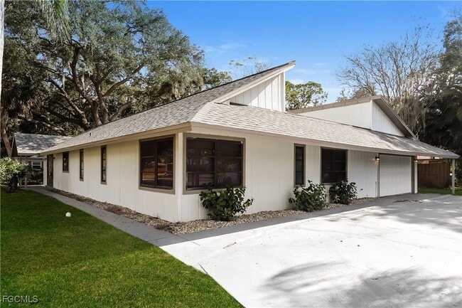 property at 1054 Mohegan Rd