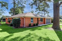 8331 Waterbury Dr in Houston, TX - Building Photo - Building Photo