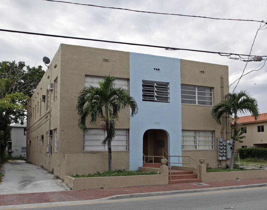 1322 SW 7th St in Miami, FL - Building Photo