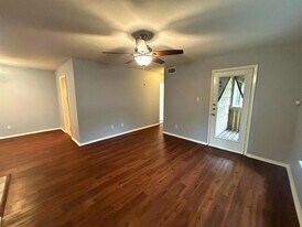 8210 Bent Tree Rd in Austin, TX - Building Photo