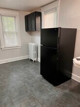 340 E Broadway Ave, Unit Apt B in Clifton Heights, PA - Foto de edificio - Building Photo