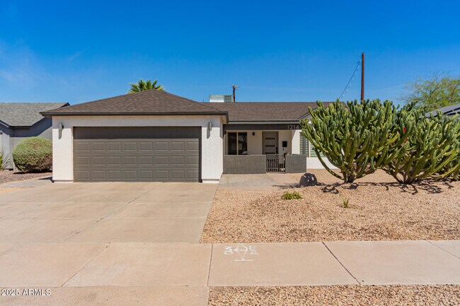 1214 E Monroe St in Phoenix, AZ - Building Photo - Building Photo