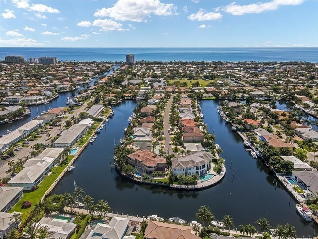 2161 NE 35th St in Lighthouse Point, FL - Building Photo - Building Photo