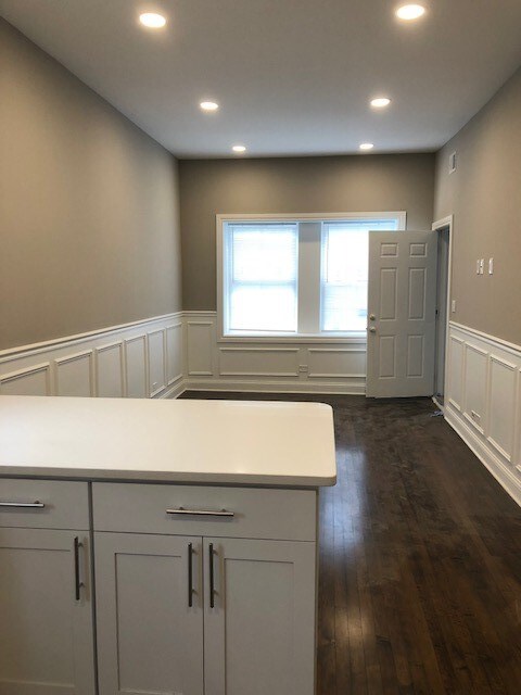 2451 W Haddon Ave-Unit -2 in Chicago, IL - Building Photo