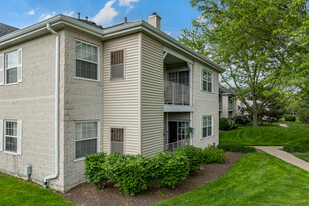 Legends Of Carol Stream Condominiums Apartments