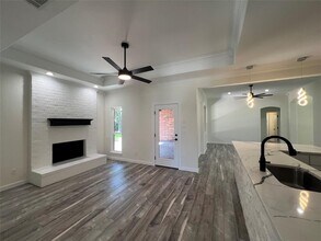 117 Cotton Rows Ln in Taylor, TX - Building Photo - Building Photo