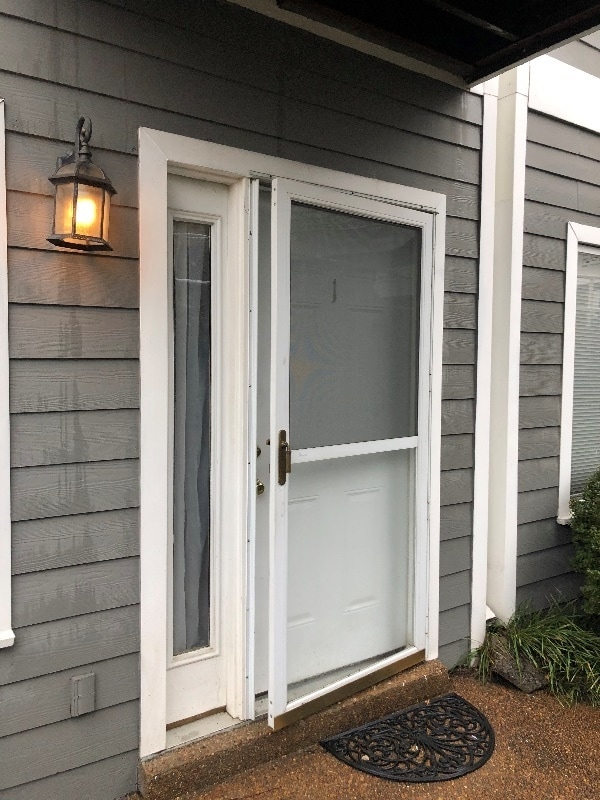 property at 3204 West End Cir