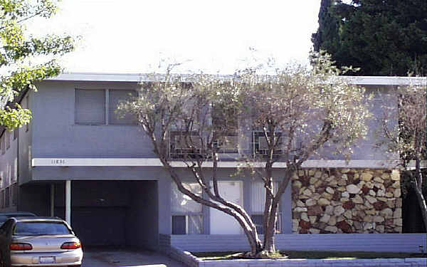 11836 Gorham Ave in Los Angeles, CA - Building Photo - Building Photo