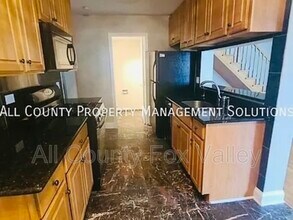 235 Winfield Ct in Vernon Hills, IL - Building Photo - Building Photo