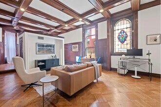 240 9th St in Jersey City, NJ - Building Photo - Building Photo