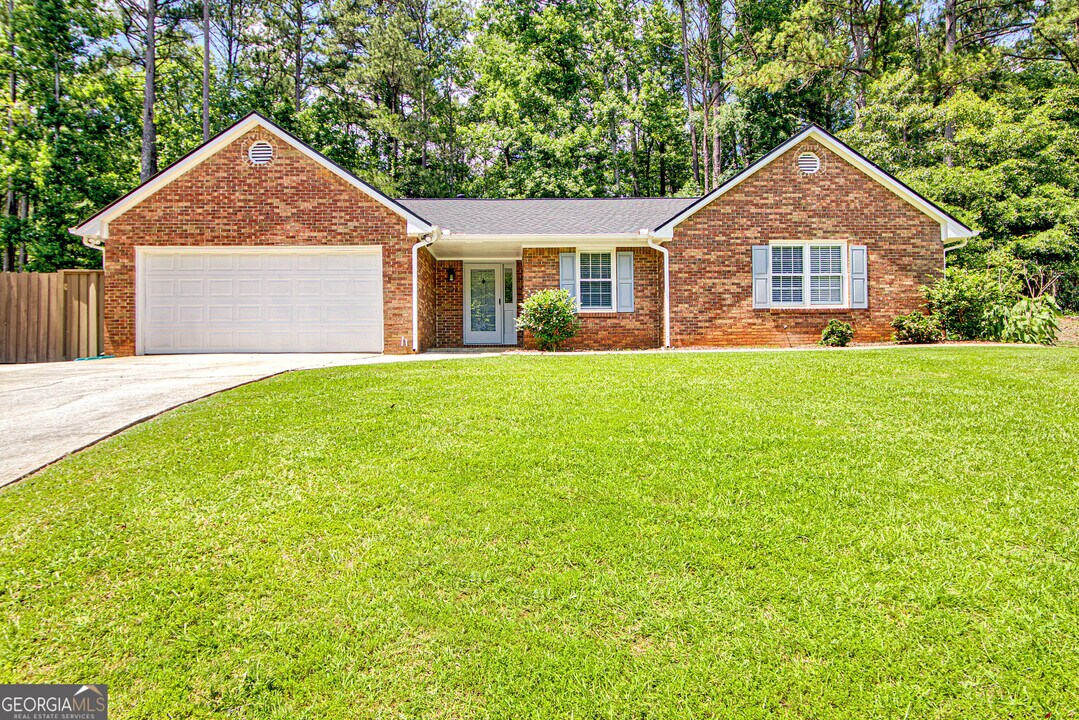 102 Terrace Tay in Peachtree City, GA - Building Photo