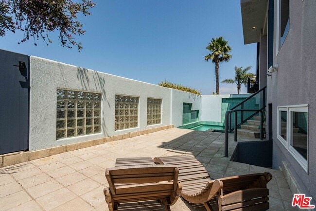 4611 Roma Ct in Los Angeles, CA - Building Photo - Building Photo