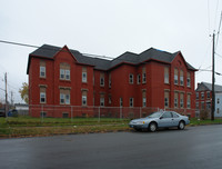 366 4th Avenue in Troy, NY - Foto de edificio - Building Photo