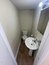 120 Byrum St in Cary, NC - Building Photo - Building Photo