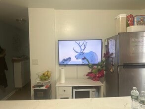 21 Drake Ave, Unit 1FL in New Rochelle, NY - Building Photo - Building Photo