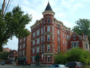 2712 Woodburn Ave in Cincinnati, OH - Building Photo - Building Photo