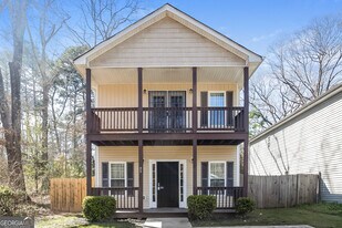 95 Howell Dr SW in Atlanta, GA - Building Photo