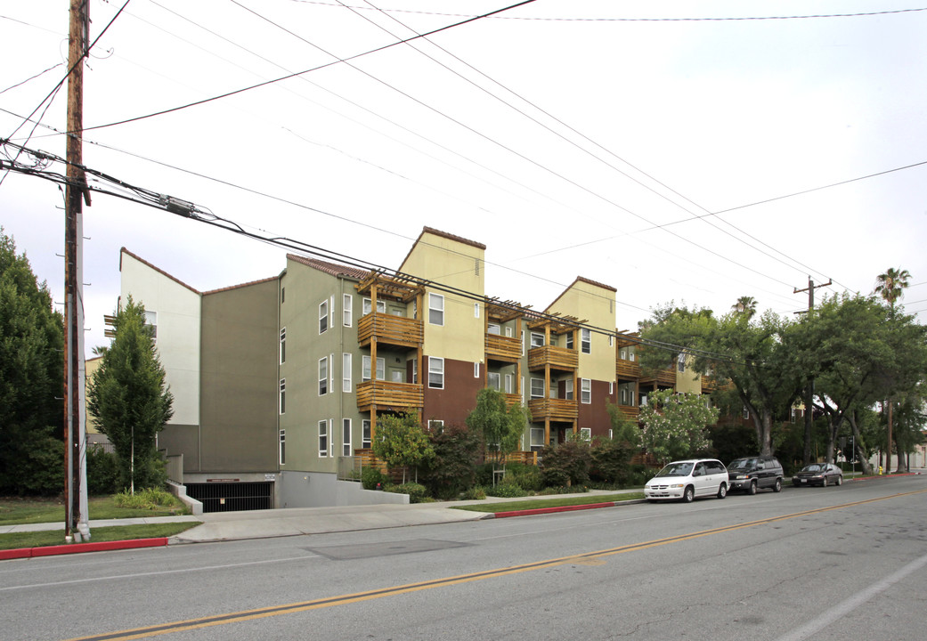 Mabuhay Court Apartments in San Jose, CA - Foto de edificio