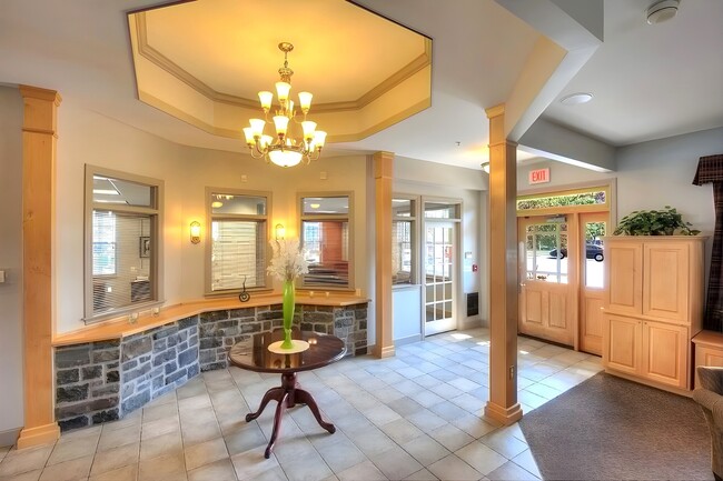 1600 Elmwood in Rochester, NY - Foto de edificio - Building Photo