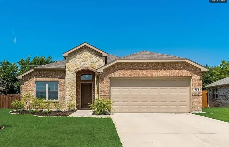 354 Highmeadow Dr in Aubrey, TX - Building Photo