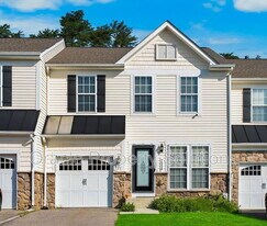 7550 Maidenhead Dr in Severn, MD - Building Photo