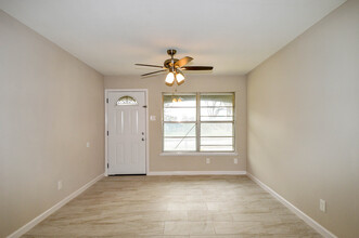 839 Stonegate Dr in Universal City, TX - Building Photo - Building Photo