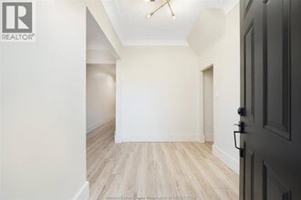 785 HALL in Windsor, ON - Building Photo - Building Photo