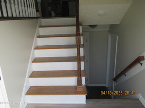 4761 Shenandoah Dr in Louisville, KY - Foto de edificio - Building Photo