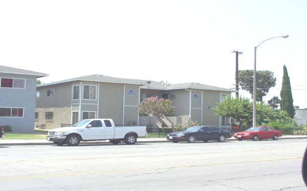 1505 Holly Way in Pomona, CA - Building Photo - Building Photo