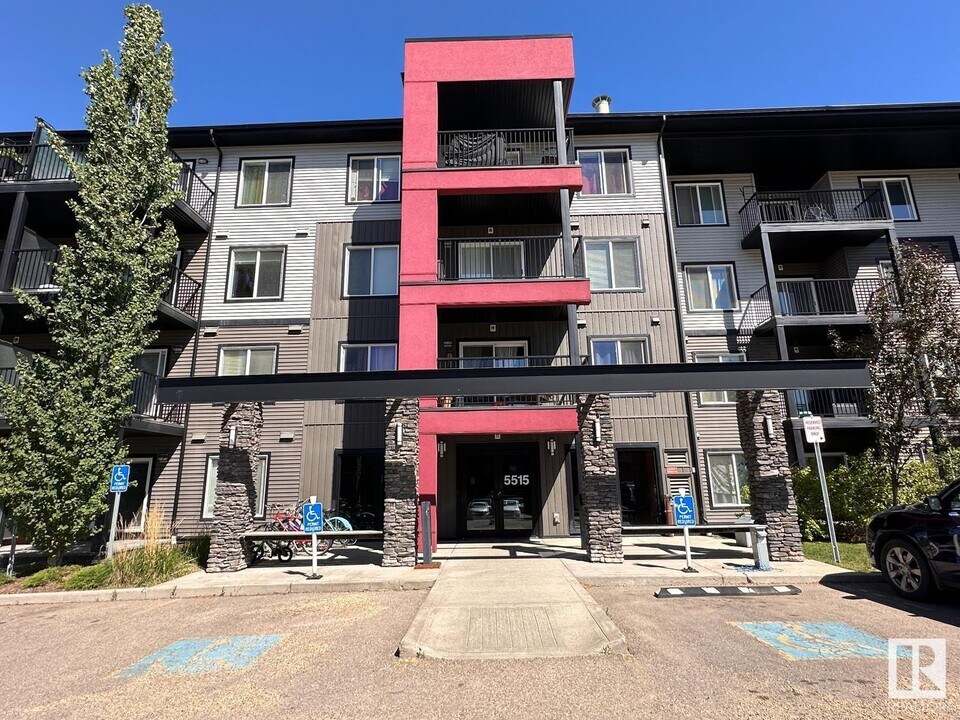 5515 7 Ave SW in Edmonton, AB - Building Photo