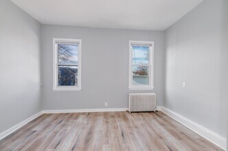 86 W 27th St in Bayonne, NJ - Building Photo - Building Photo