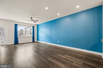 127 Gaslight Aly in Bensalem, PA - Building Photo - Building Photo