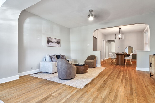 3547 N Albany Ave in Chicago, IL - Building Photo - Building Photo