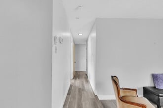 6630 Lindbrook Way in Sacramento, CA - Foto de edificio - Building Photo