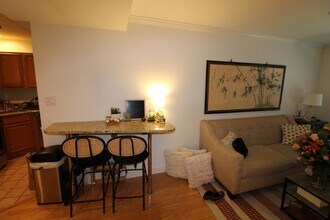 711 Clinton St in Hoboken, NJ - Building Photo - Building Photo