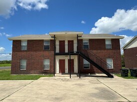 1601 Cedarhill Dr in Killeen, TX - Building Photo