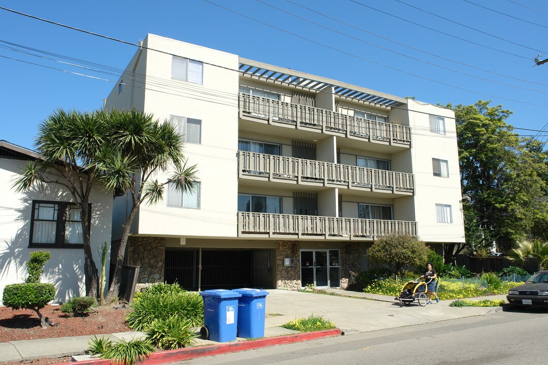 1509 Hearst in Berkeley, CA - Building Photo