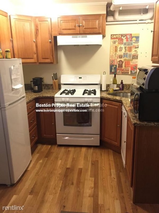 141 Revere St-Unit -# B in Boston, MA - Building Photo