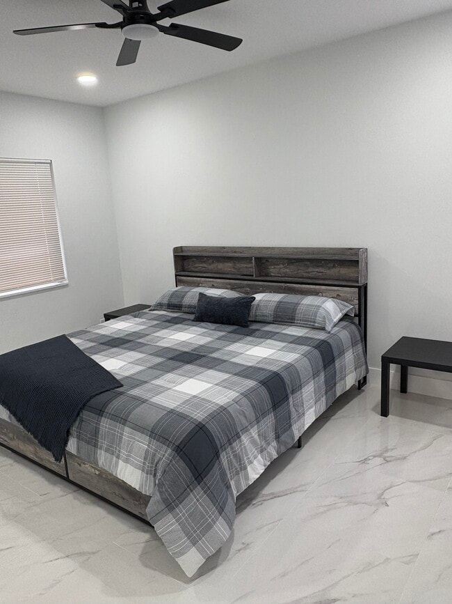 property at 735 SE 20th Ave