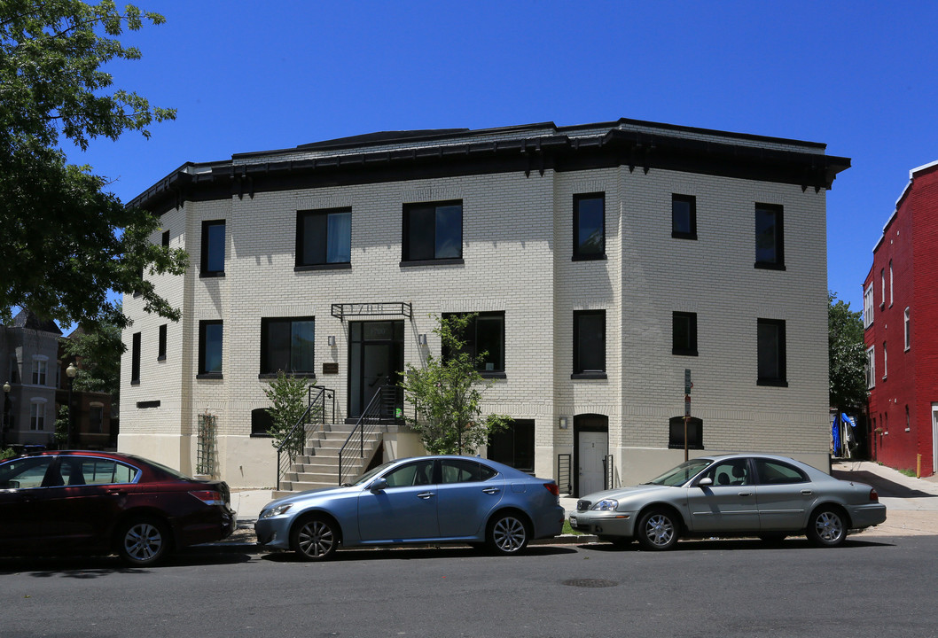 1700 2nd St NW in Washington, DC - Building Photo