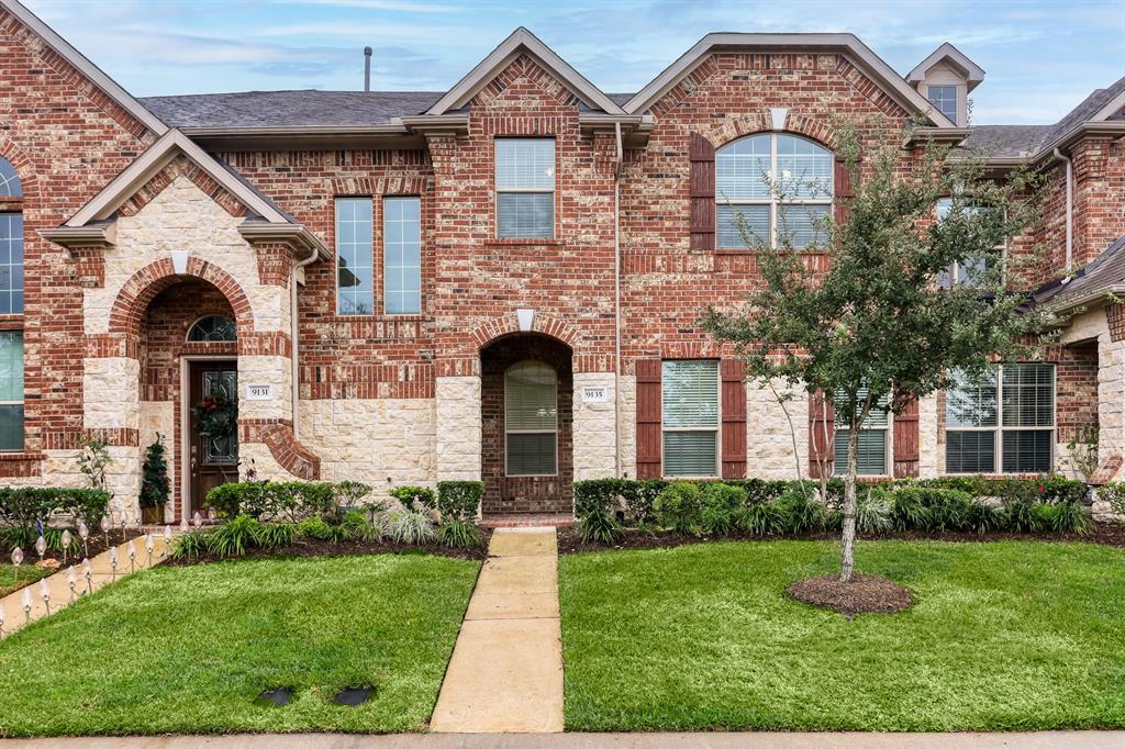 9135 Monarch Mist Ln in Houston, TX - Building Photo