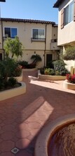 5753 White Oak Ave, Unit 18 in Encino, CA - Building Photo - Building Photo