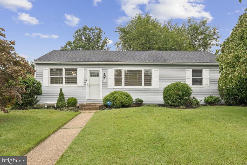 12 Normandy Dr in Glen Burnie, MD - Building Photo